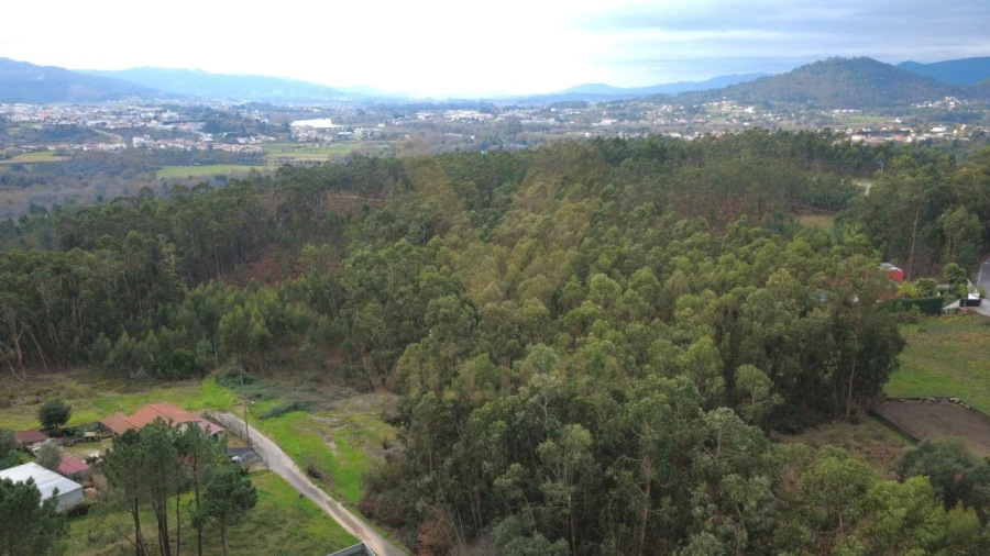 Terreno para Venda em Refoios do Lima Foto 6