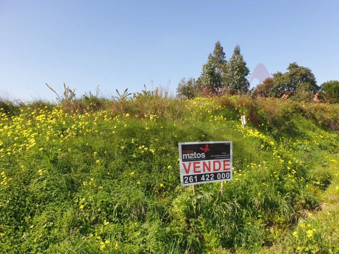 Terreno para Venda em Campelos e Outeiro da Cabeça Foto 1