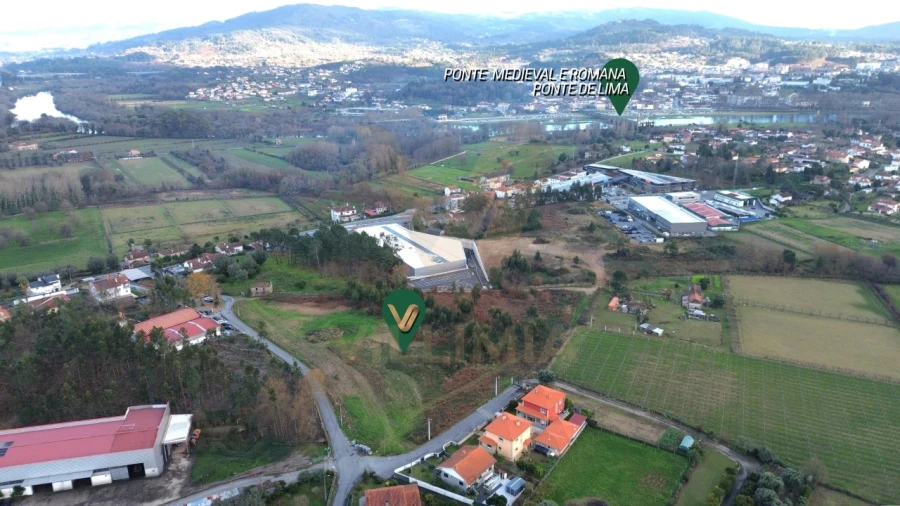 Terreno para Venda em Arcozelo Foto 2