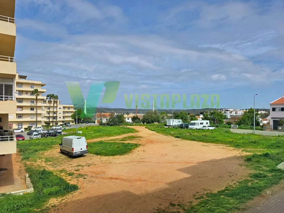 Apartamento T3 para Venda em Estômbar e Parchal Foto 10