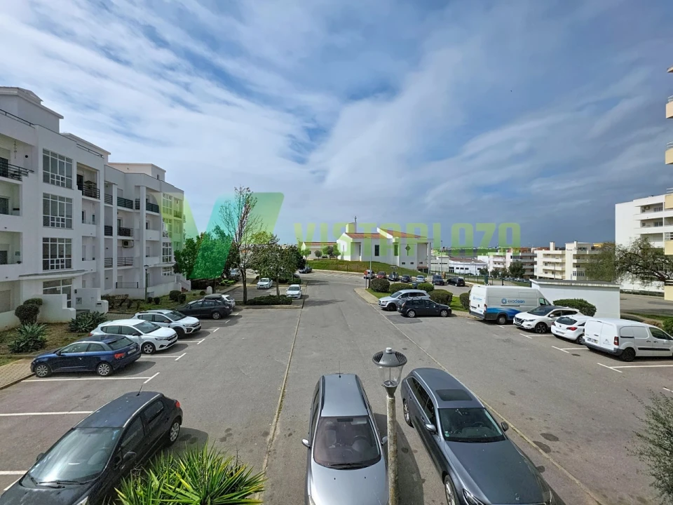 Apartamento T3 para Venda em Estômbar e Parchal Foto 20