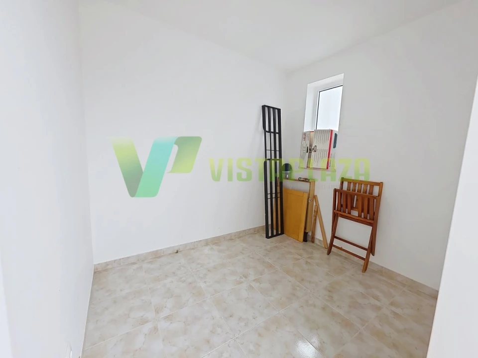 Apartamento T3 para Venda em Estômbar e Parchal Foto 26