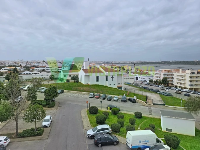 Apartamento T3 para Venda em Estômbar e Parchal Foto 24