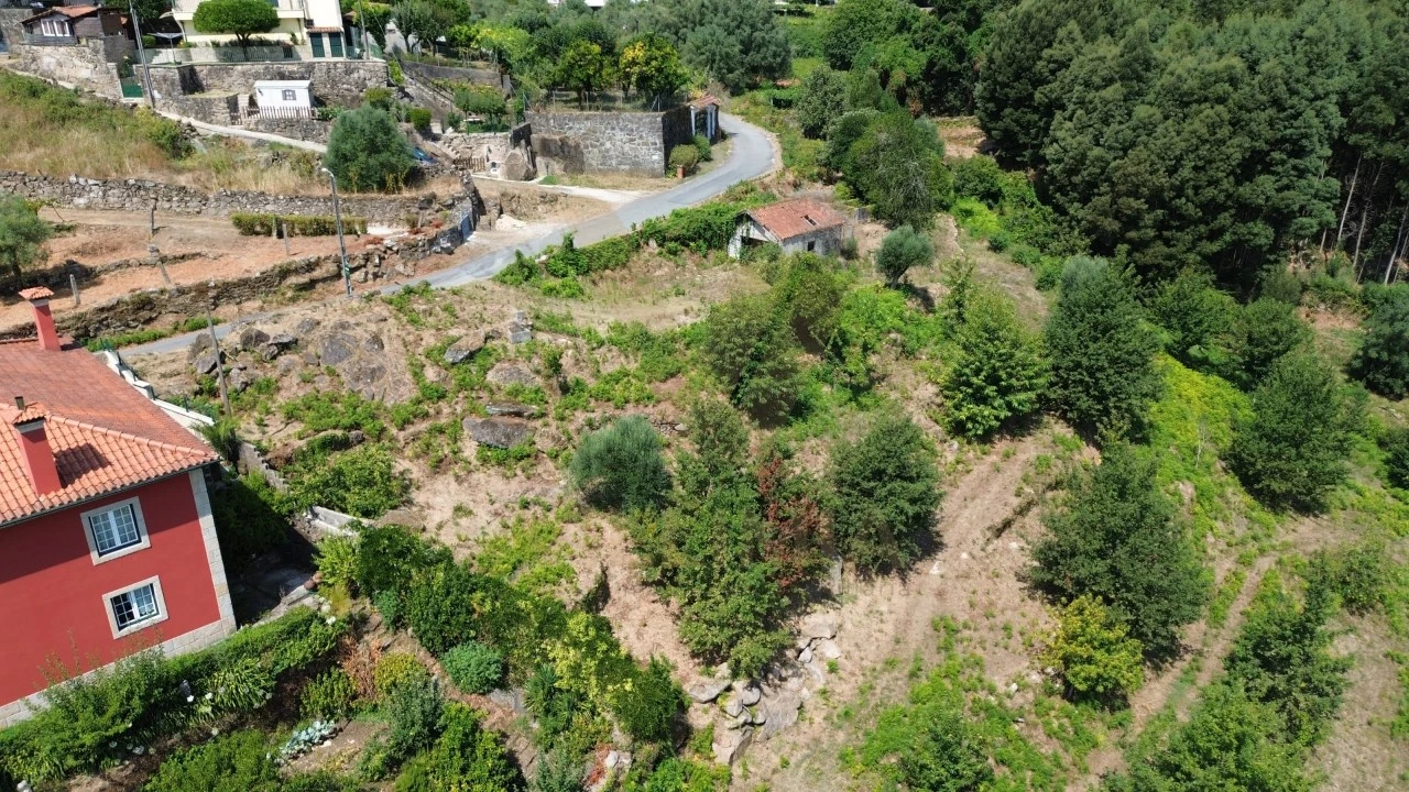 Terreno para Venda em Estorãos Foto 10