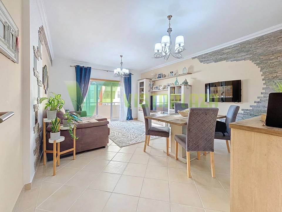 Apartamento T3 para Venda em Portimão Foto 2
