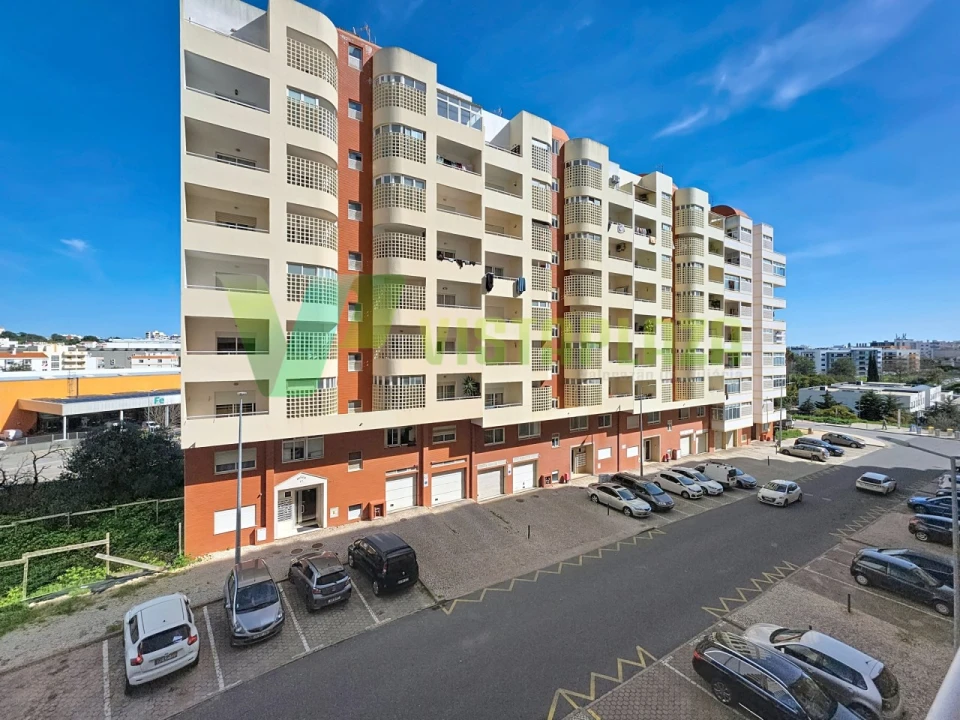 Apartamento T3 para Venda em Portimão Foto 7