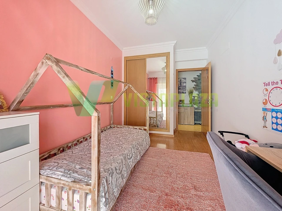 Apartamento T3 para Venda em Portimão Foto 18