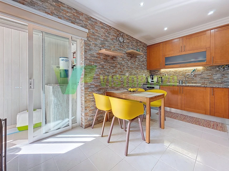 Apartamento T3 para Venda em Portimão Foto 4