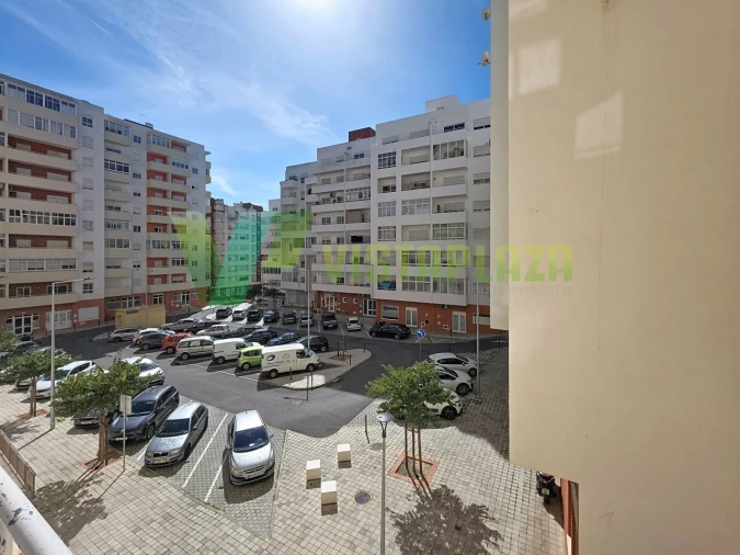 Apartamento T3 para Venda em Portimão Foto 25