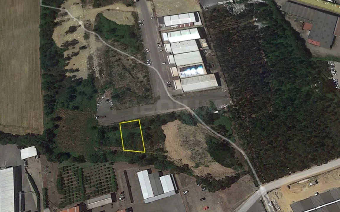 Terreno para Venda em Fradelos Foto 1