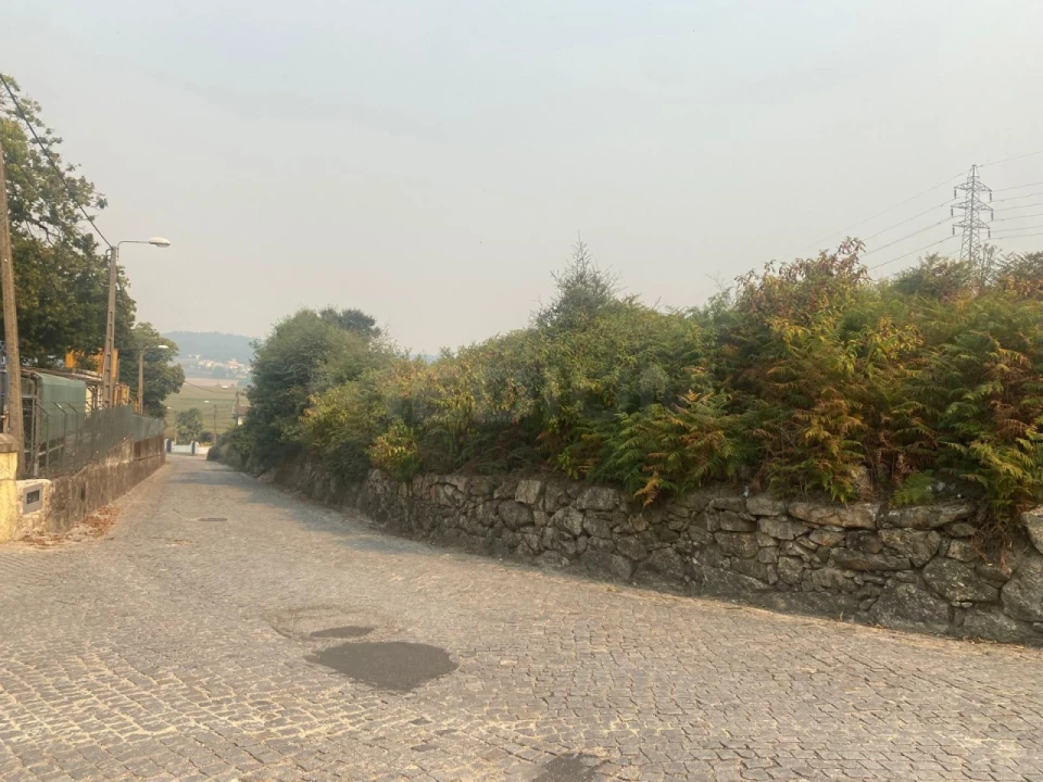 Terreno para Venda em Gondifelos, Cavalões e Outiz Foto 9