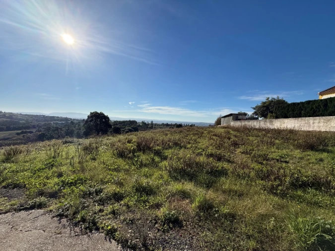 Terreno para Venda em Usseira Foto 2