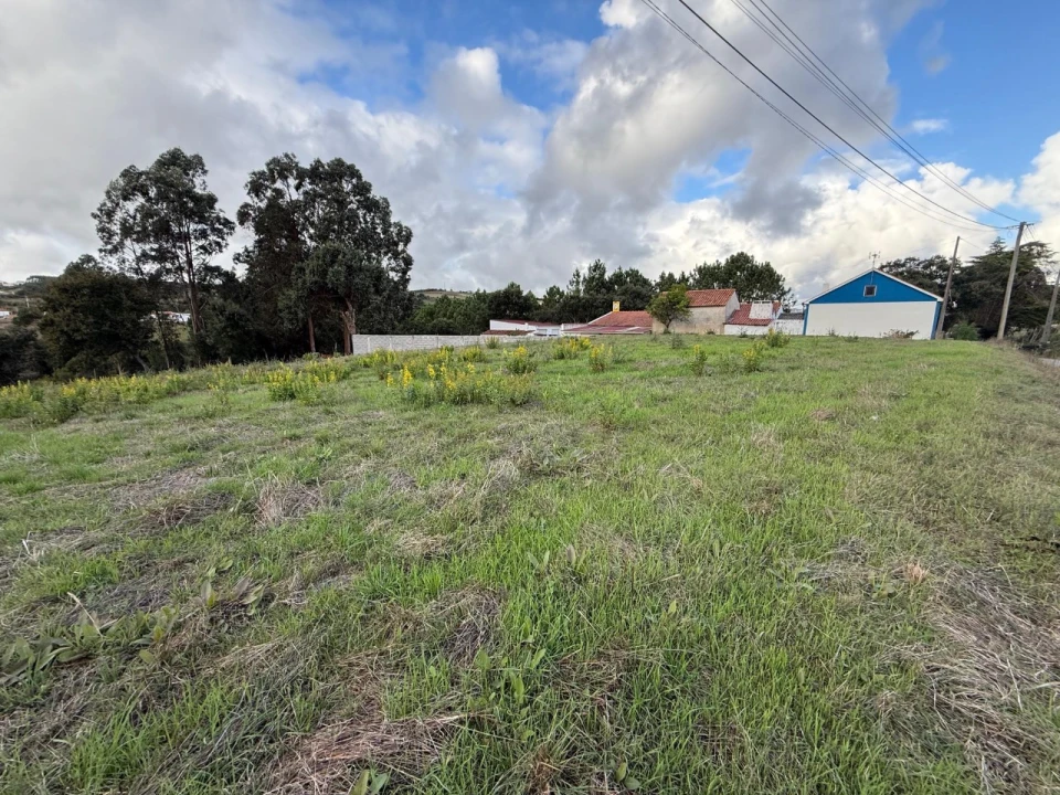 Terreno para Venda em Cela Foto 6