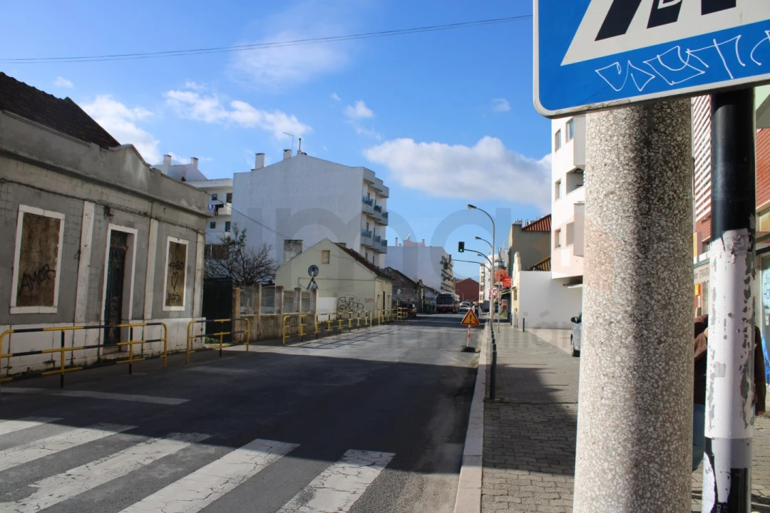 Terreno para Venda em Alto do Seixalinho, Santo André e Verderena Foto 2