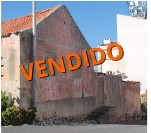 Terreno para Venda em Carcavelos e Parede