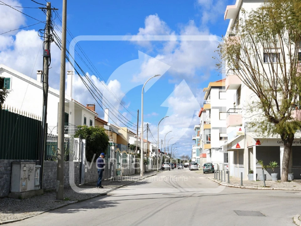 Terreno para Venda em Santo Antonio da Charneca Foto 6