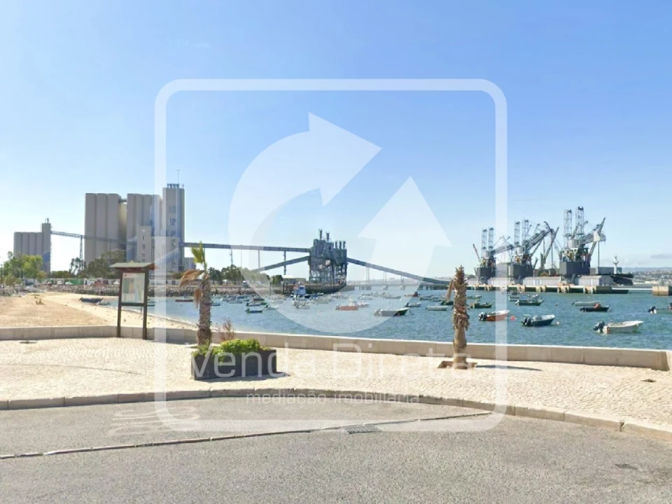 Moradia T3 para Venda em Caparica e Trafaria Foto 16