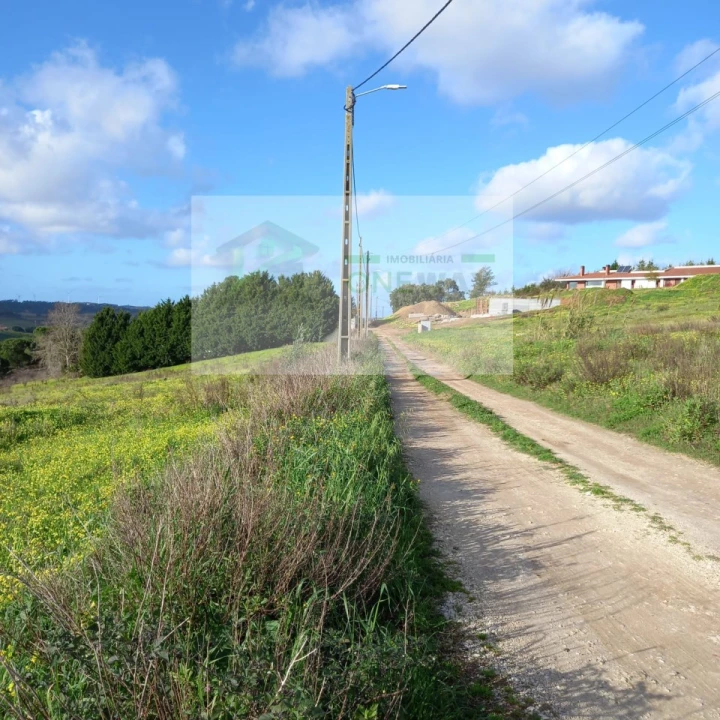 Terreno para Venda em Azueira e Sobral da Abelheira Foto 3