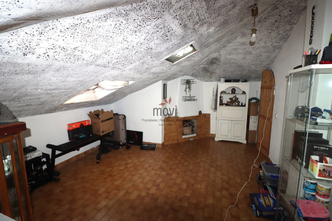 Apartamento T5 para Venda em Carcavelos e Parede Foto 17