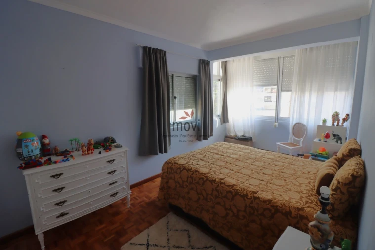 Apartamento T5 para Venda em Carcavelos e Parede Foto 10