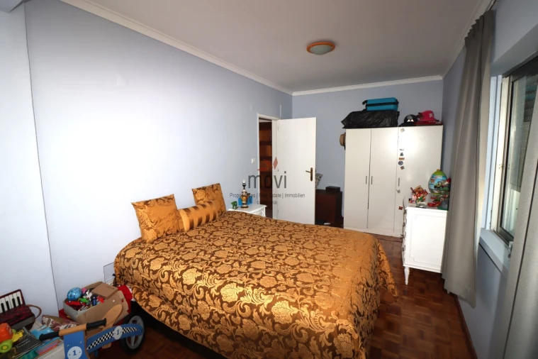 Apartamento T5 para Venda em Carcavelos e Parede Foto 11