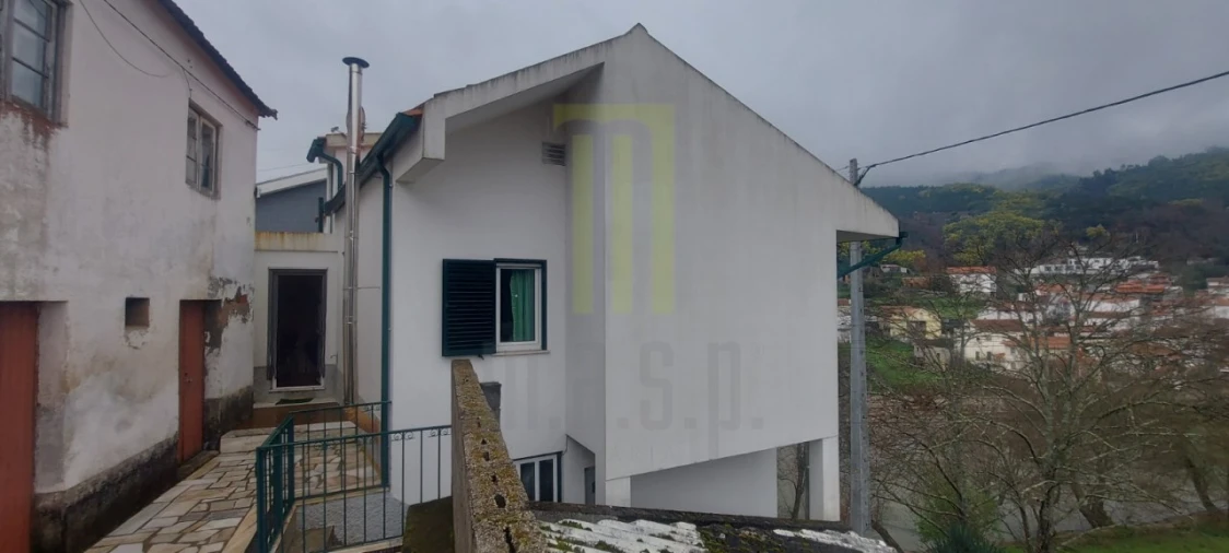 Moradia T3 para Venda em Penalva de Alva e São Sebastião da Feira Foto 3