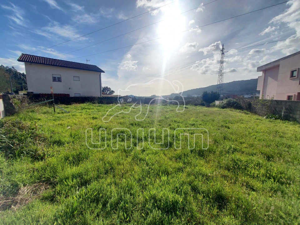 Terreno para Venda em Perre Foto 1