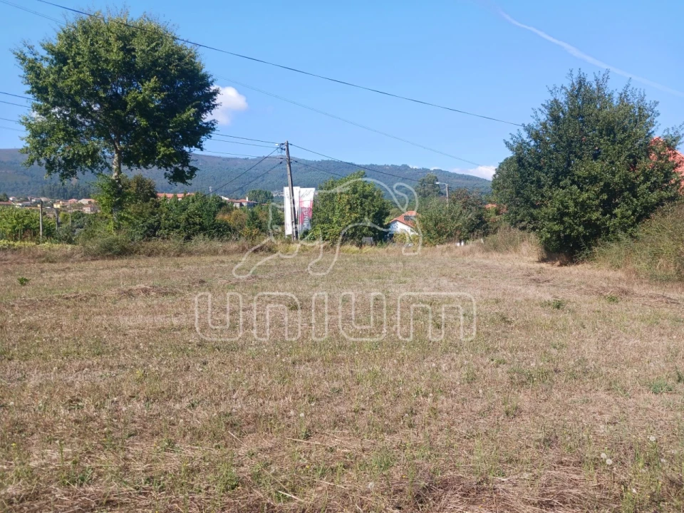 Terreno para Venda em Covas Foto 6