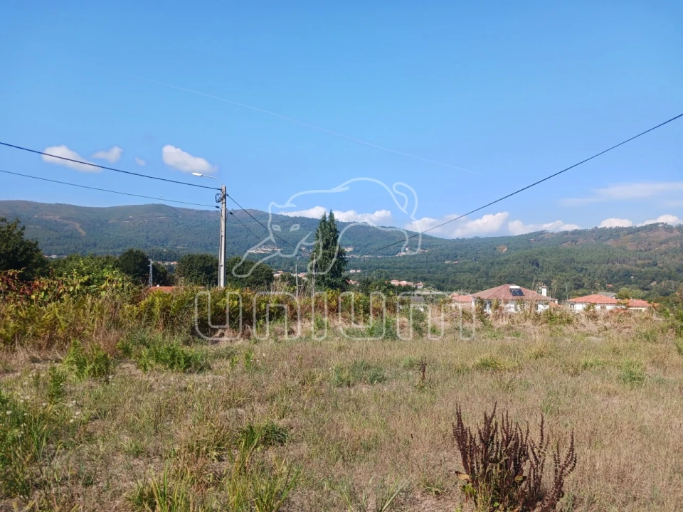 Terreno para Venda em Covas Foto 4