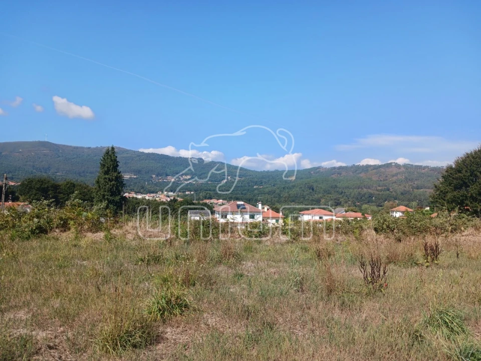 Terreno para Venda em Covas Foto 3