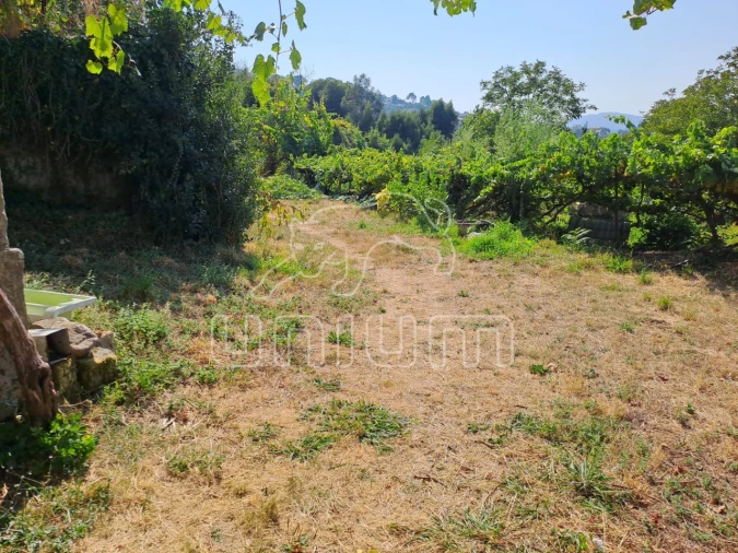 Terreno para Venda em Gondarem Foto 8