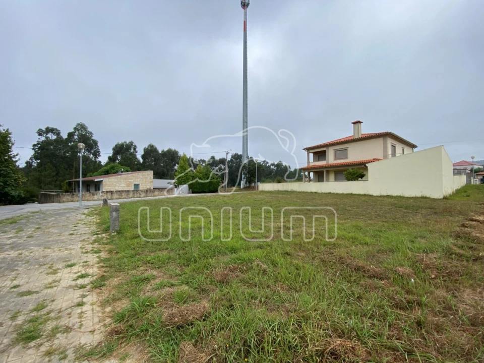 Terreno para Venda em Vila de Punhe Foto 1