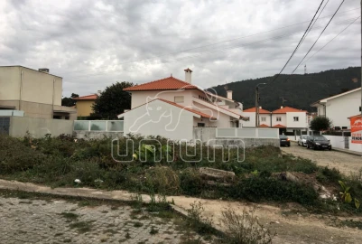 Terreno para Venda em Carreço
