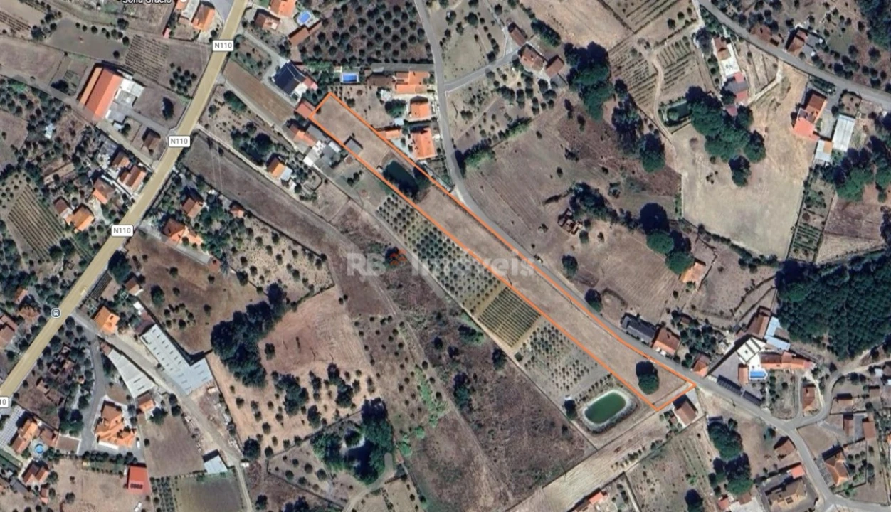 Terreno para Venda em Casais e Alviobeira Foto 2