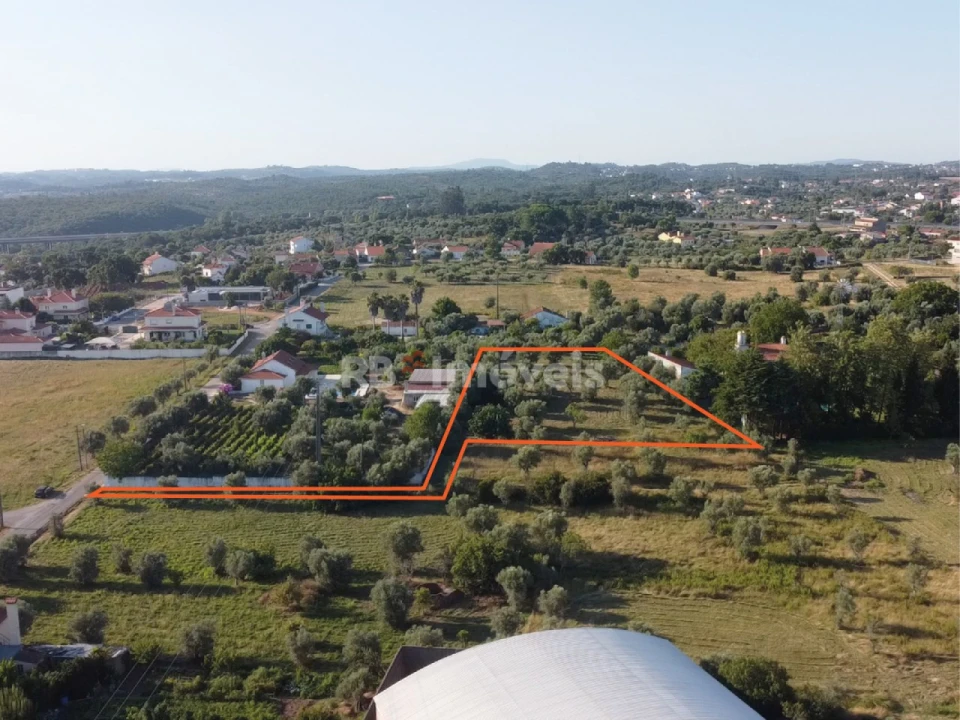 Terreno para Venda em Casais e Alviobeira Foto 3