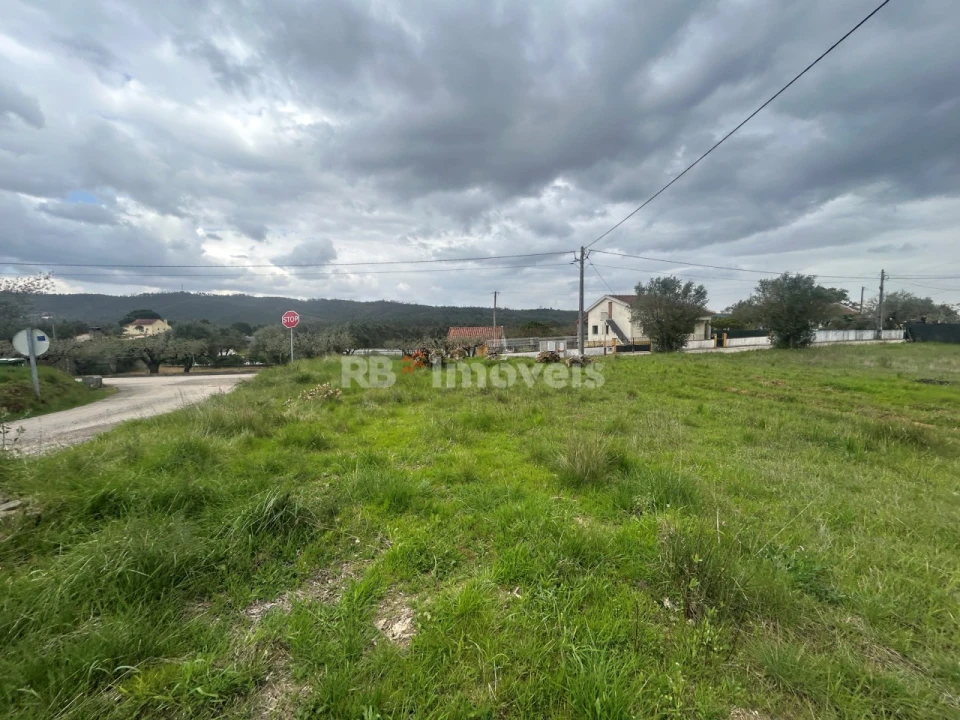 Terreno para Venda em Casais e Alviobeira Foto 36