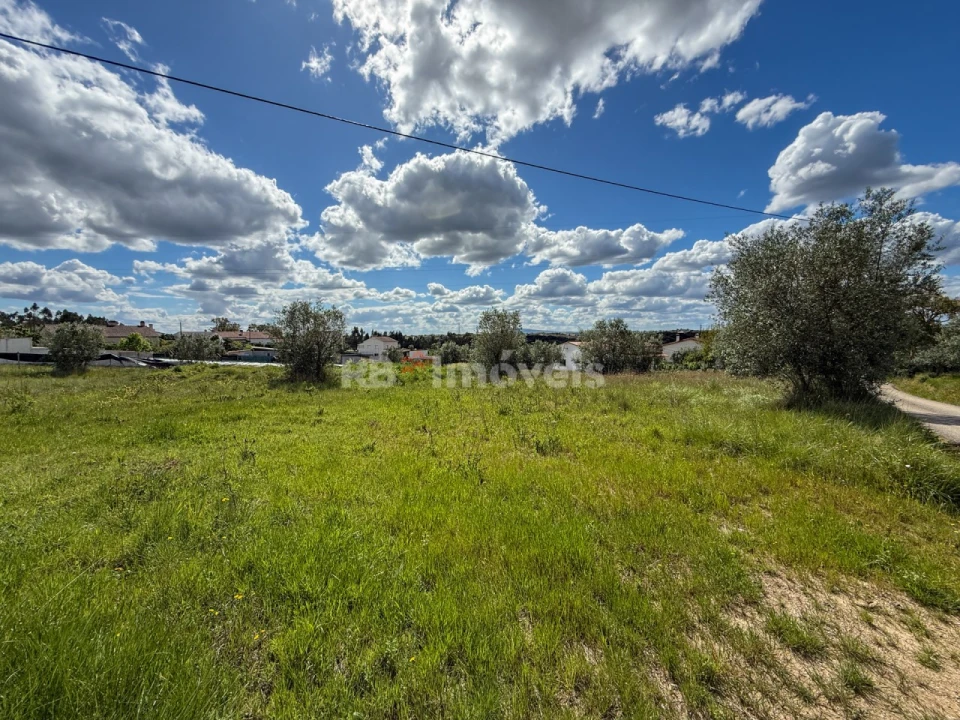 Terreno para Venda em Casais e Alviobeira Foto 18