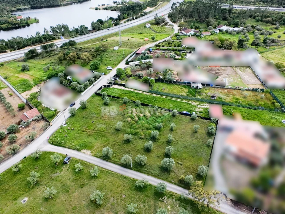 Terreno para Venda em Casais e Alviobeira Foto 27