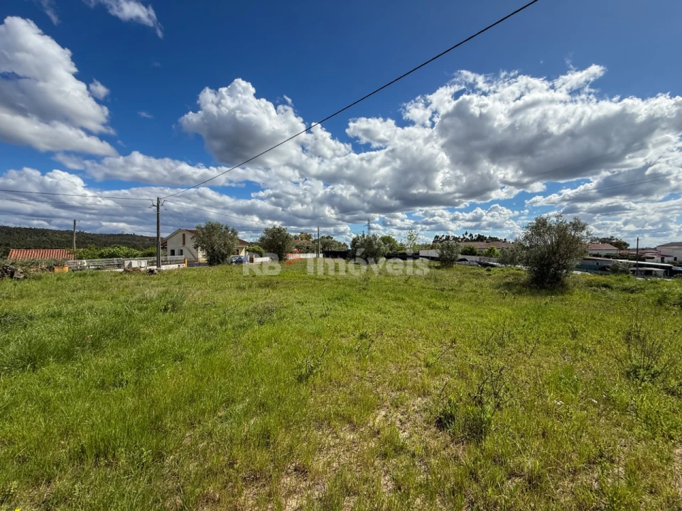 Terreno para Venda em Casais e Alviobeira Foto 28