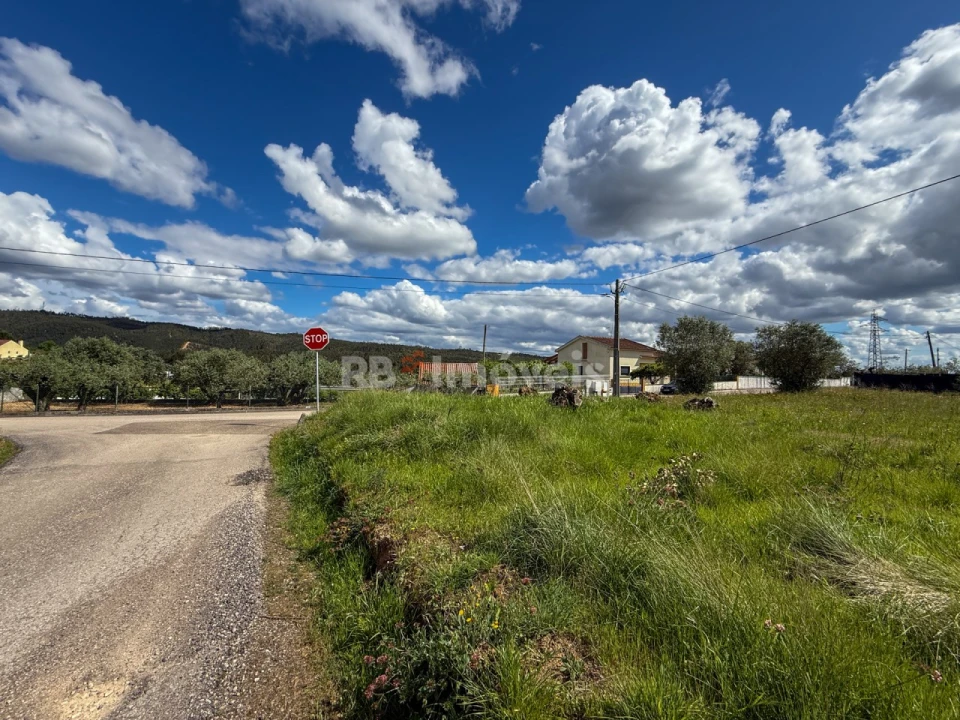 Terreno para Venda em Casais e Alviobeira Foto 32
