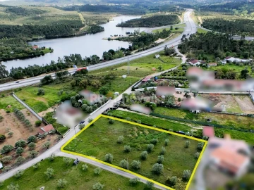 Terreno para Venda em Casais e Alviobeira