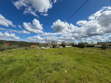 Terreno para Venda em Casais e Alviobeira