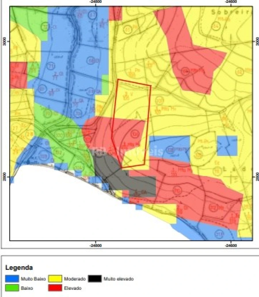 Terreno para Venda em Chãos Foto 28