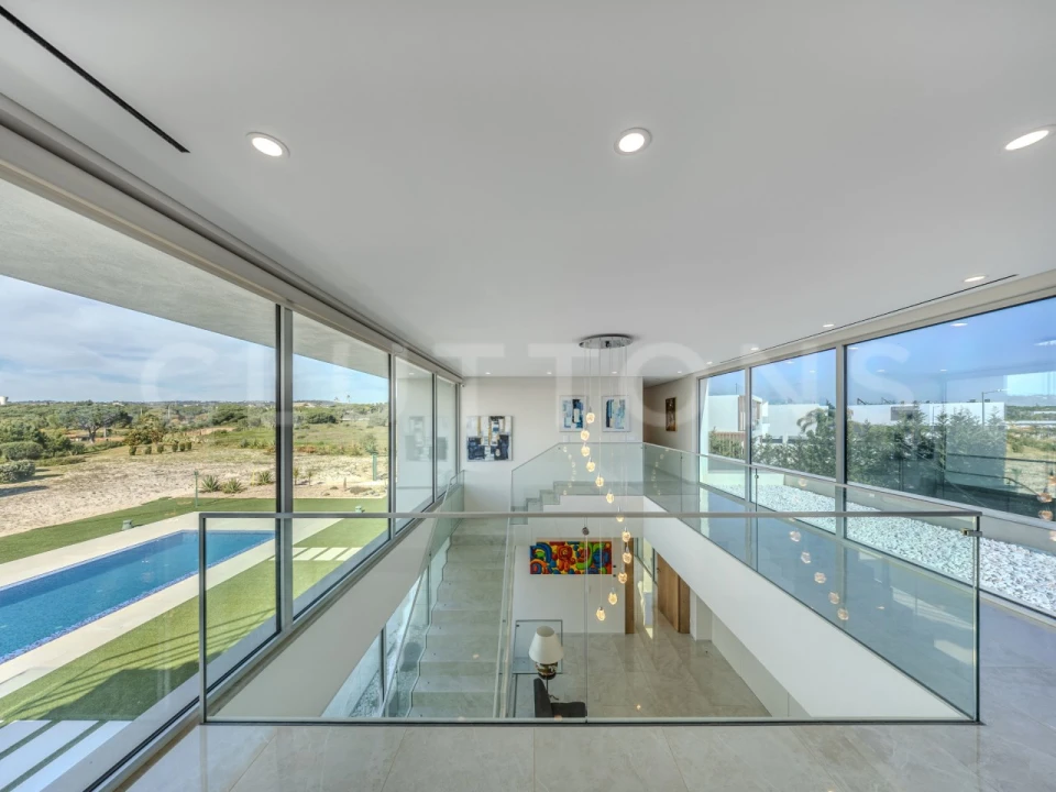 Moradia T5 para Venda em Quarteira Foto 20