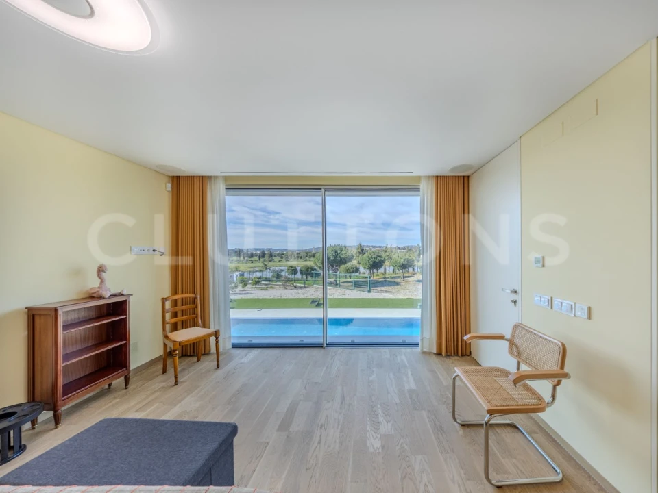 Moradia T5 para Venda em Quarteira Foto 27