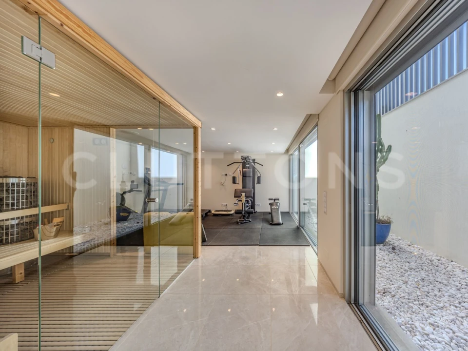 Moradia T5 para Venda em Quarteira Foto 41