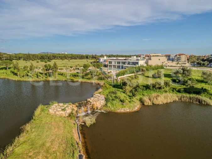 Moradia T5 para Venda em Quarteira Foto 66