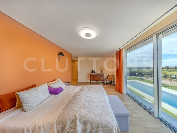 Moradia T5 para Venda em Quarteira Foto 31