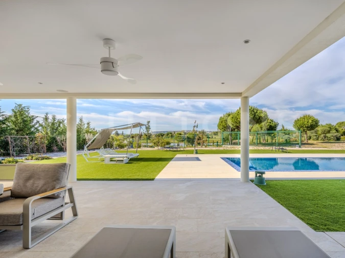 Moradia T5 para Venda em Quarteira Foto 48