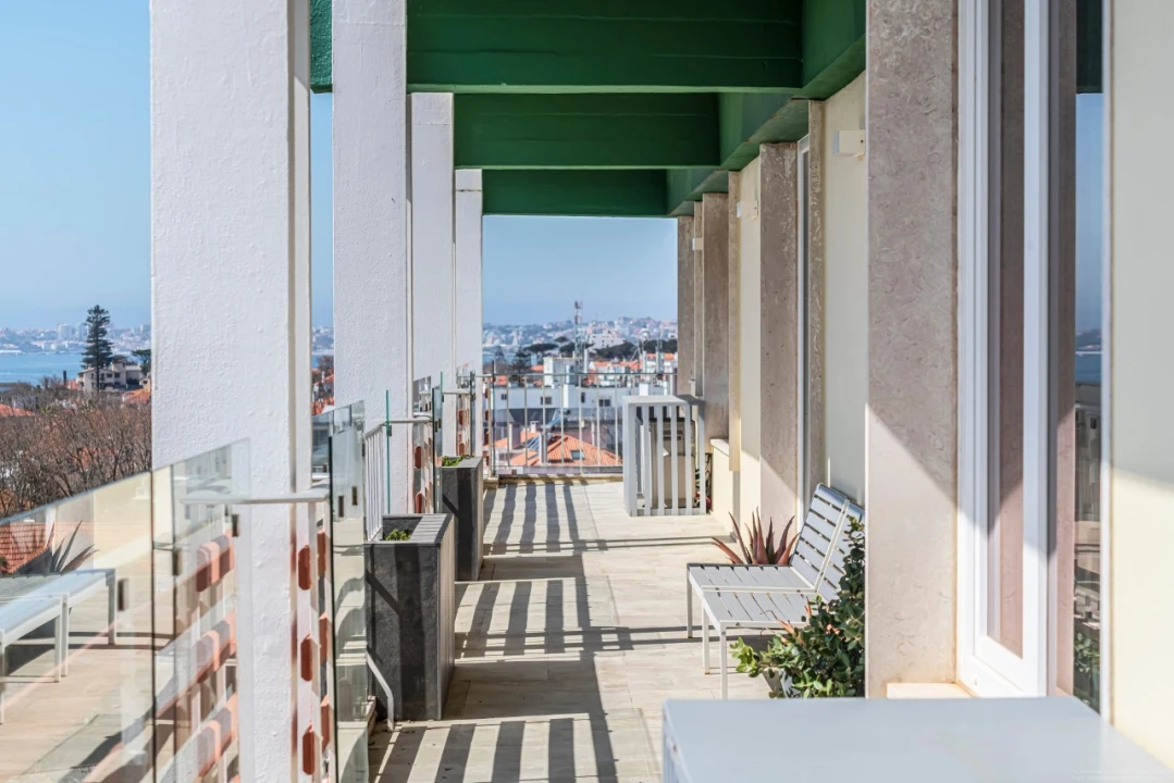 Apartamento T4 para Venda em Carcavelos e Parede Foto 25